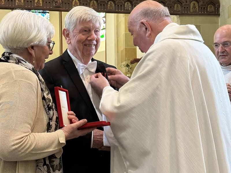 Hoge pauselijke onderscheiding voor Ad Gijzels (82) uit Susteren