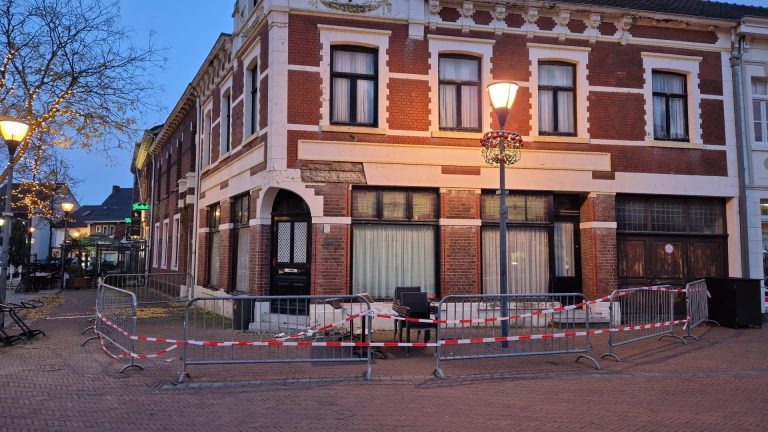 Vervallen horecapand aan Plats in Echt wordt opgeknapt