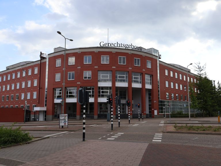 Zeven maanden cel na botsing met motoragent in Roosteren