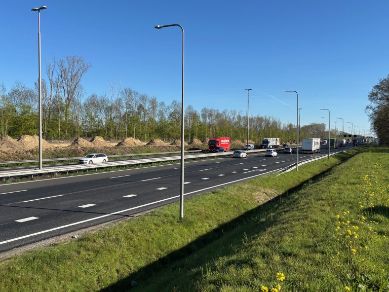 Meerdere nachtafsluitingen A2 Het Vonderen-Born-Urmond.