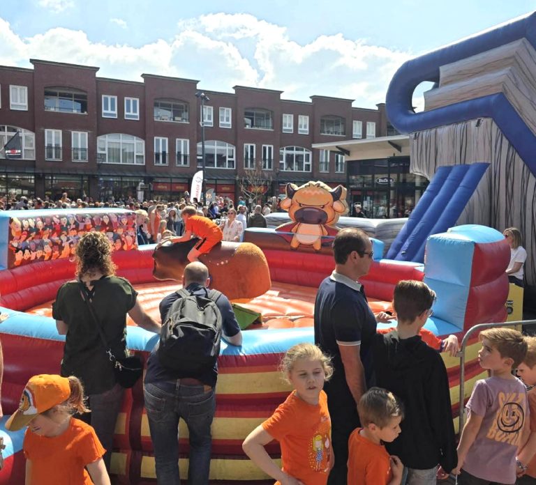 Centrum Echt viert twee weekenden feest.