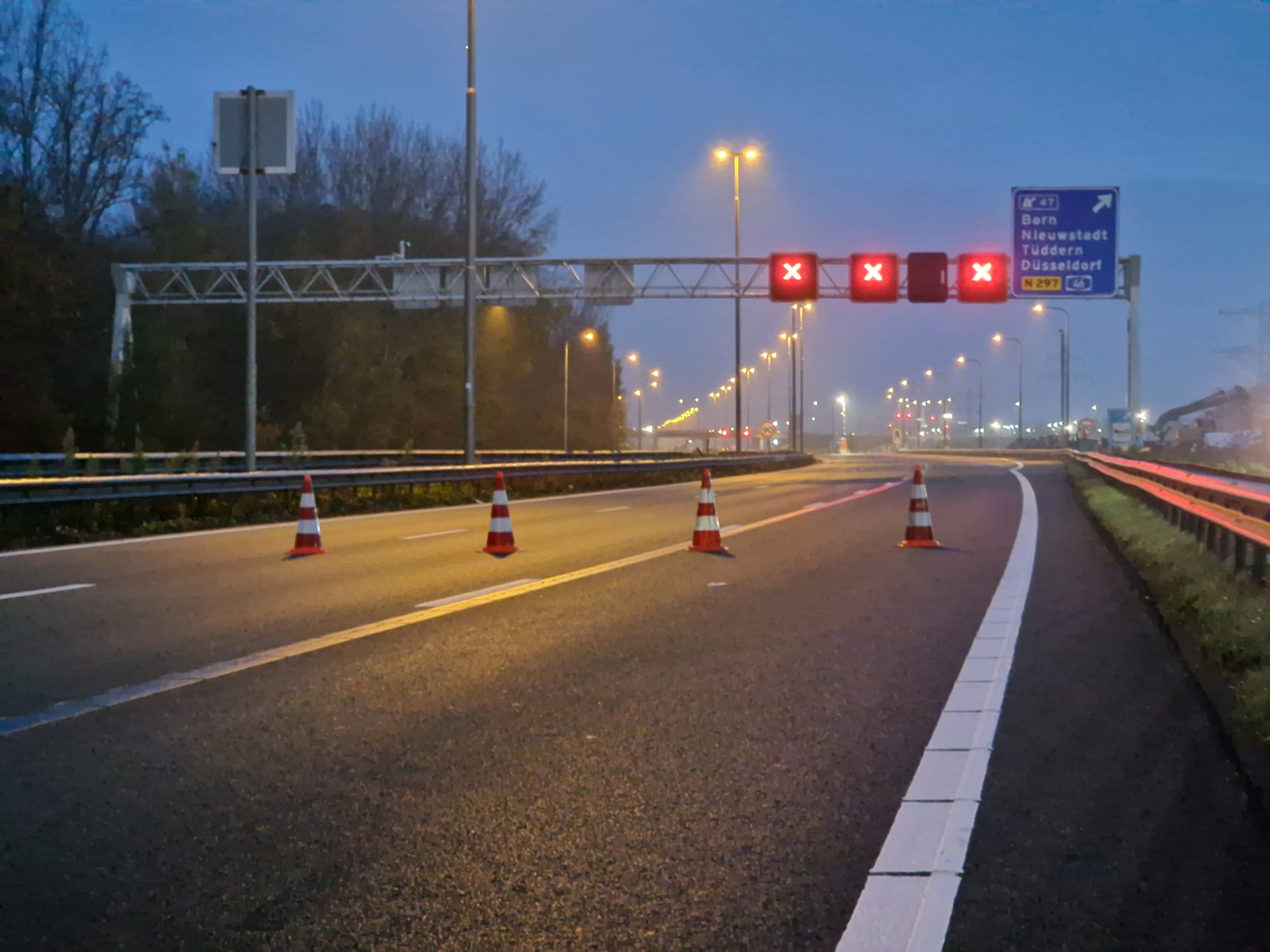 A2 vijf nachten afgesloten tussen Born en Urmond in beide richtingen.