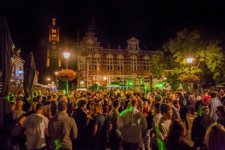Knallend programma bij Echt Music Night