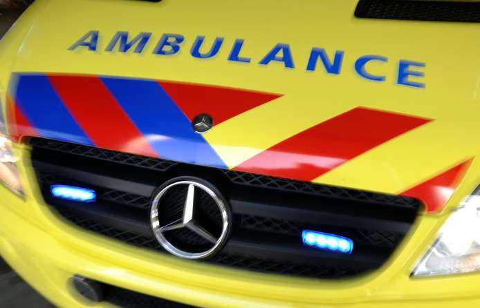 Twee zwaargewonden bij botsing op N276 bij Susteren